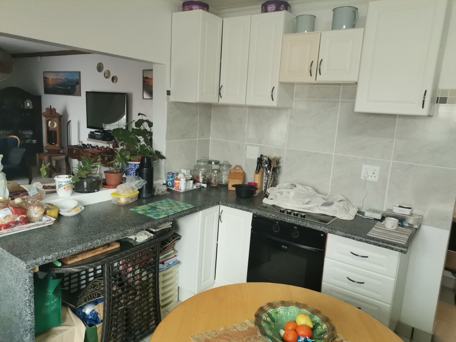 3 Bedroom Property for Sale in Kwanonqaba Western Cape